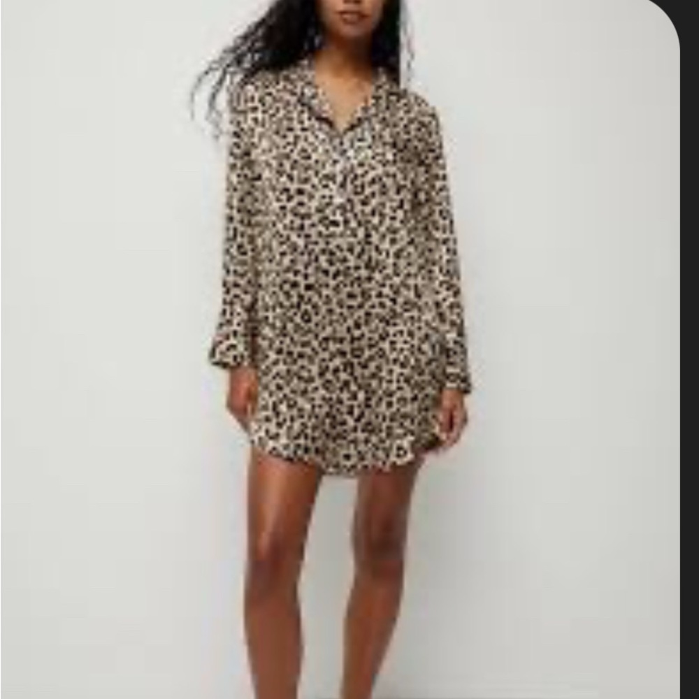 Veronica Beard Animal Print Silk pijama sizes large